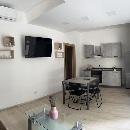 Villa Milano Apt. N. 1 Ngoại thất bức ảnh