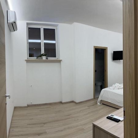 Villa Milano Apt. N. 1 Ngoại thất bức ảnh