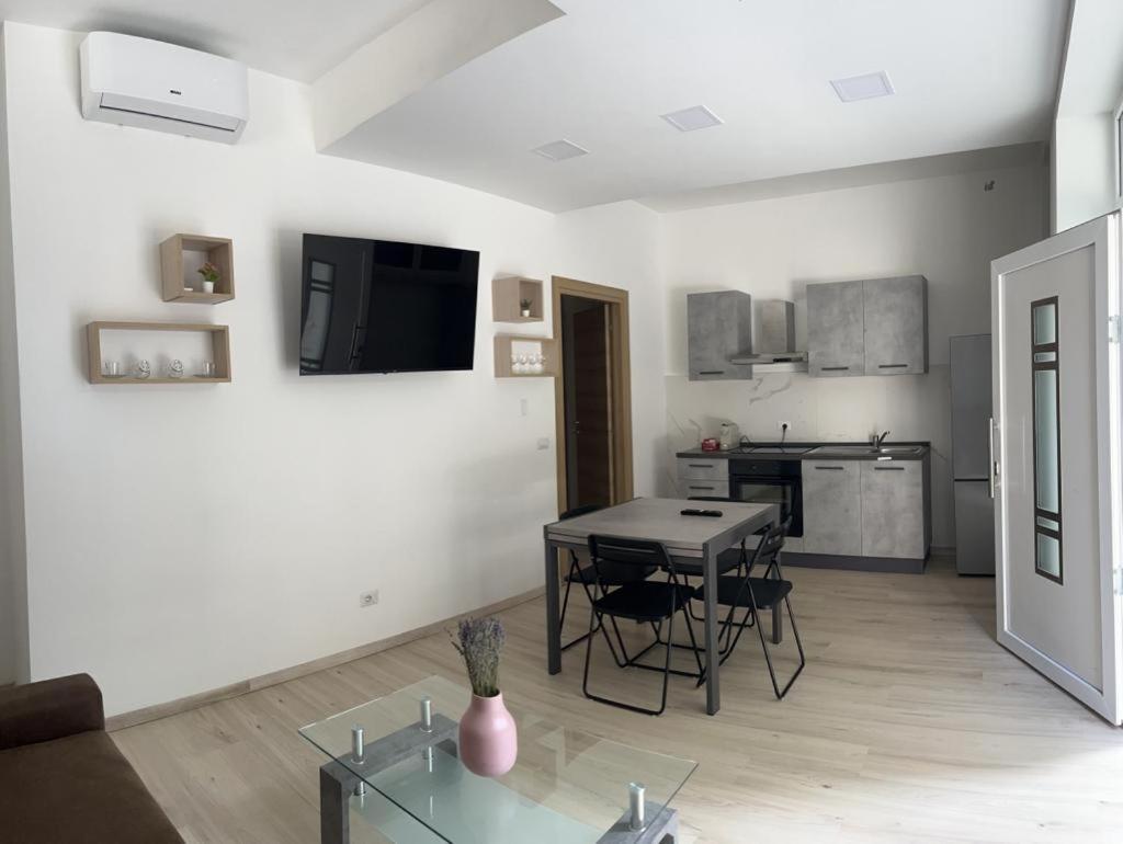 Villa Milano Apt. N. 1 Ngoại thất bức ảnh